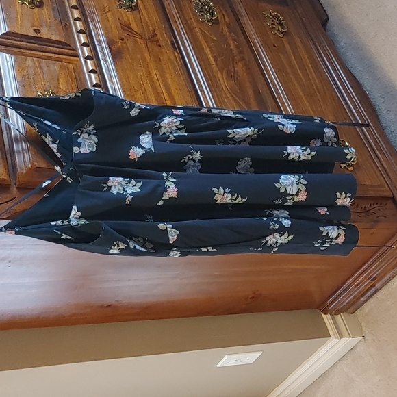 Abercrombie & Fitch Navy Blue Floral Sz M Button Front Dress - Picture 2 of 11